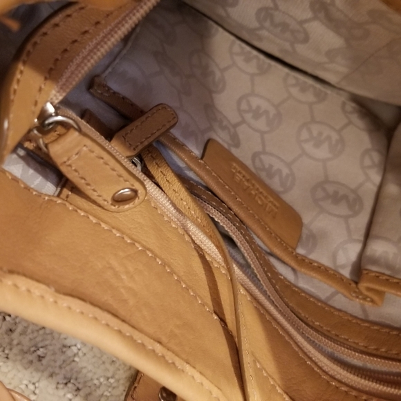 Michael Kors Tan Leather Hobo / Shoulder Bag Chain - Picture 6 of 6